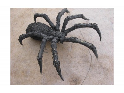 The spider cast. Spider-001